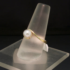 Sale! 14K Yellow Gold Pearl Ring