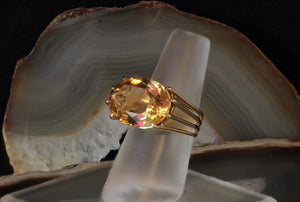 Sale! Stunning 18 Carat Citrine Ring