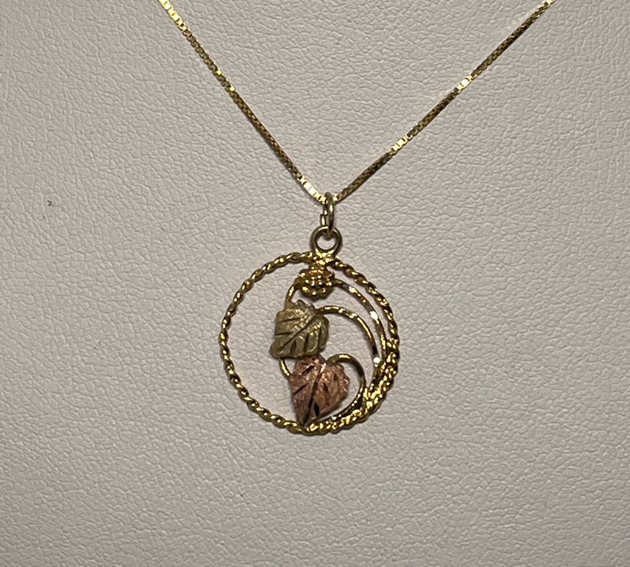 Vintage black hills sales gold necklace