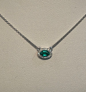 Pretty Emerald and Diamond pendant