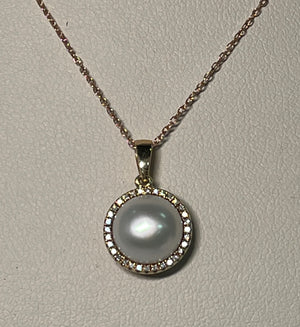 Sale! Rose Gold Pearl Pendant with Diamond Halo