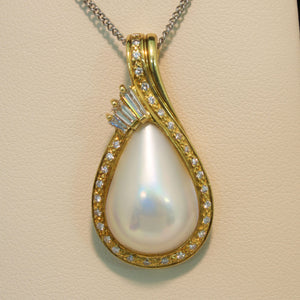 Sale! 18K Yellow Gold Mabe Pearl and Diamond Pendant