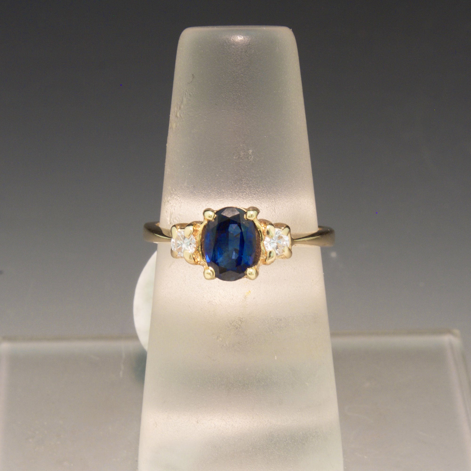 Blue sapphire and diamond yellow gold ring Clearance
